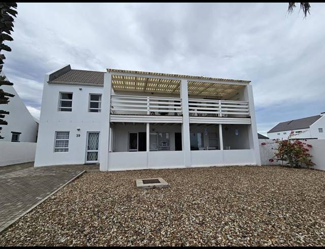 3 BEDROOM HOUSE FOR SALE IN GOLDEN MILE